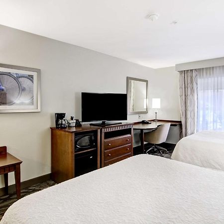 Hampton Inn & Suites Saint John Esterno foto