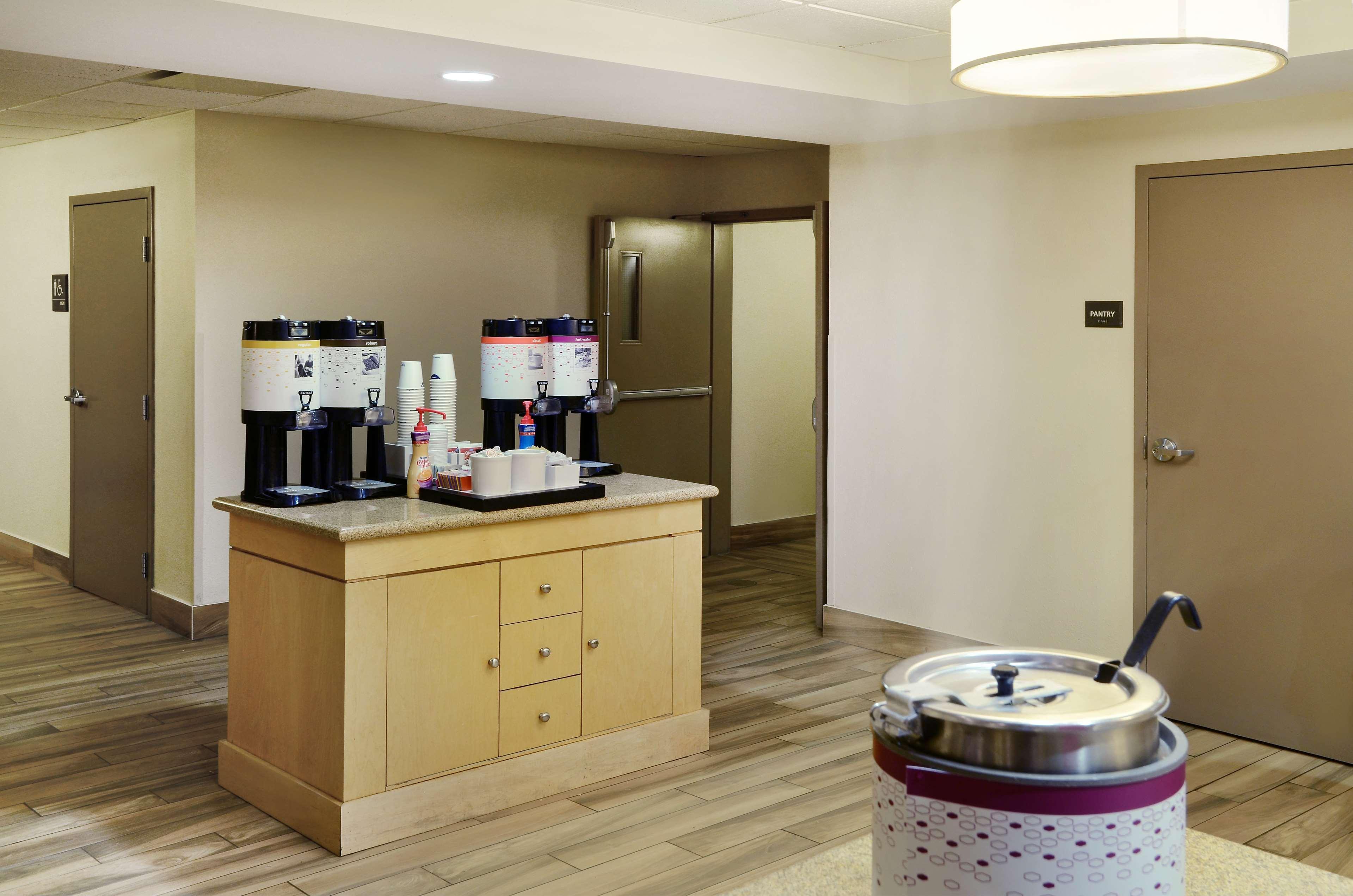 Hampton Inn & Suites Saint John Esterno foto