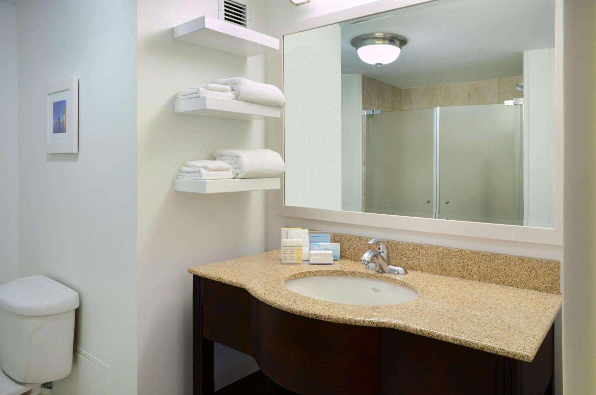 Hampton Inn & Suites Saint John Esterno foto