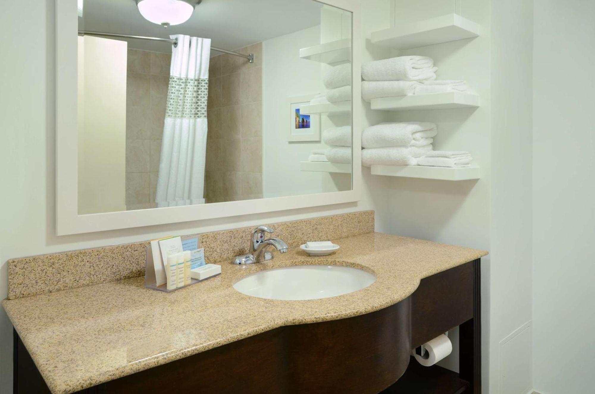 Hampton Inn & Suites Saint John Esterno foto