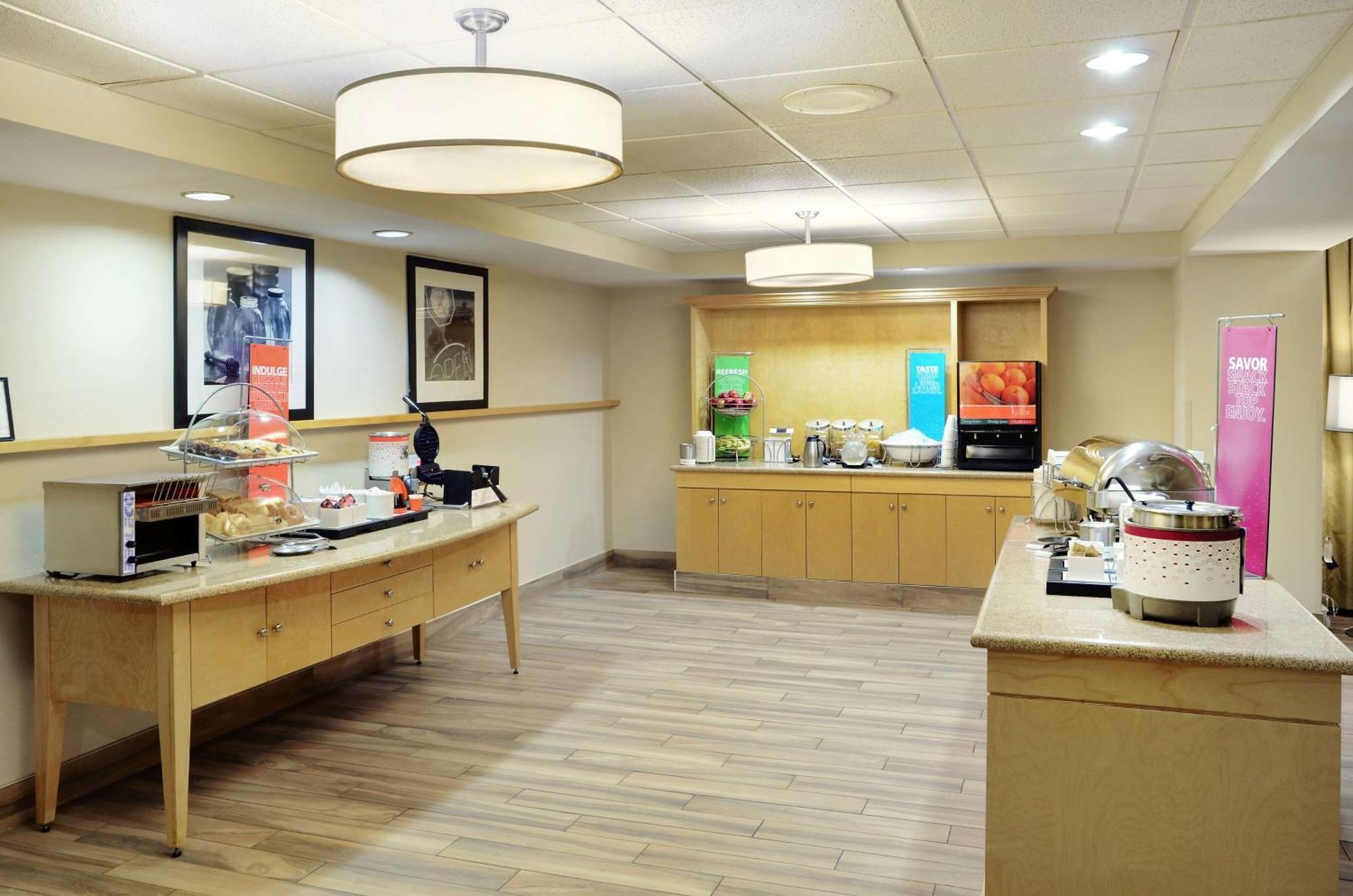 Hampton Inn & Suites Saint John Esterno foto